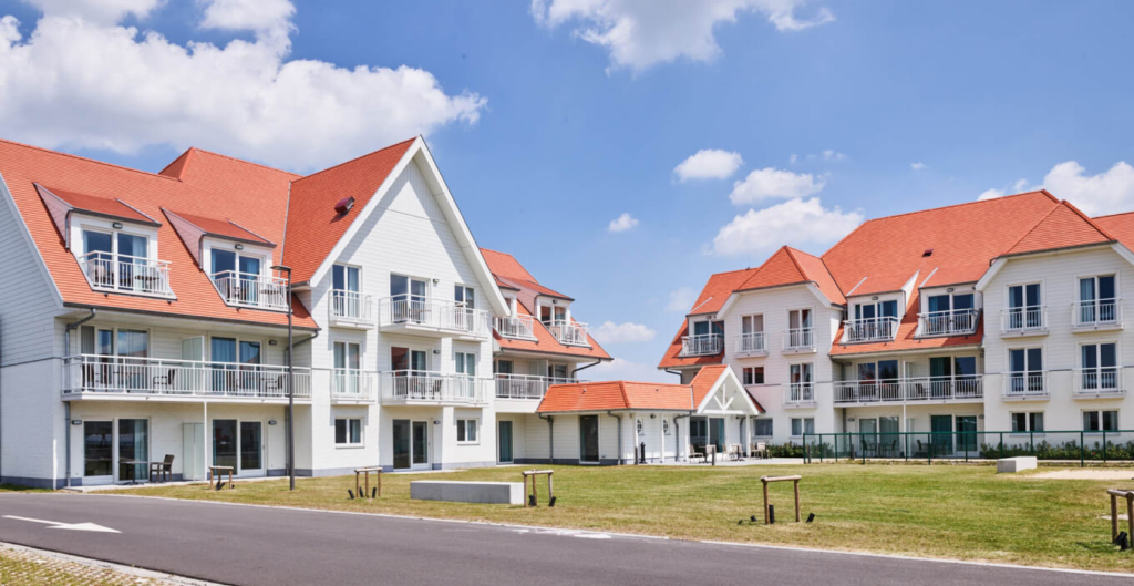 Holiday Suites Nieuwpoort investeren in vakantiewoning vastgoedinvestering tweede verblijf Yntro