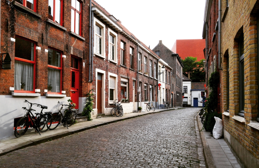 Why you should invest in student housing in Bruges