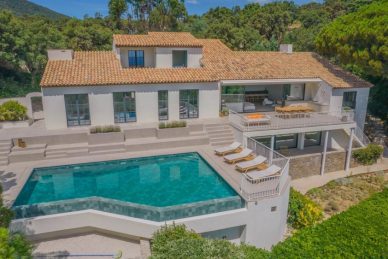 Villa in Sainte-Maxime, Côte d&#039;Azur, France, Azur Living