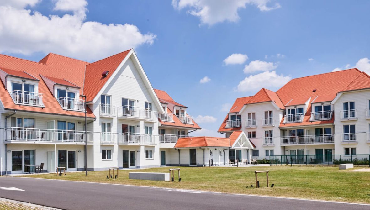 Holiday Suites Nieuwpoort investeren in vakantiewoning vastgoedinvestering tweede verblijf Yntro